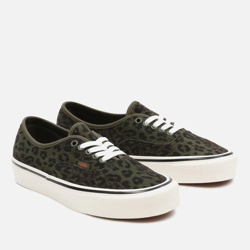 Vans 's Anaheim Authentic 44 Dx Trainers - Leopard Camo/Grape Leaf 4 Vans 's Anaheim Authentic 44 Dx Trainers - Leopard Camo/Grape Leaf - Image 2