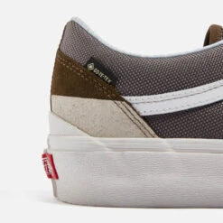 Vans Men's Gore-Tex Old Skool Suede And Canvas Trainers -Ugg Shop 14197492 1895041603760547