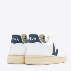Veja Men’s Vegan Faux Leather And Suede Trainers 7 Veja Men’s Vegan Faux Leather And Suede Trainers -Ugg Shop 14232101 4065029382714493
