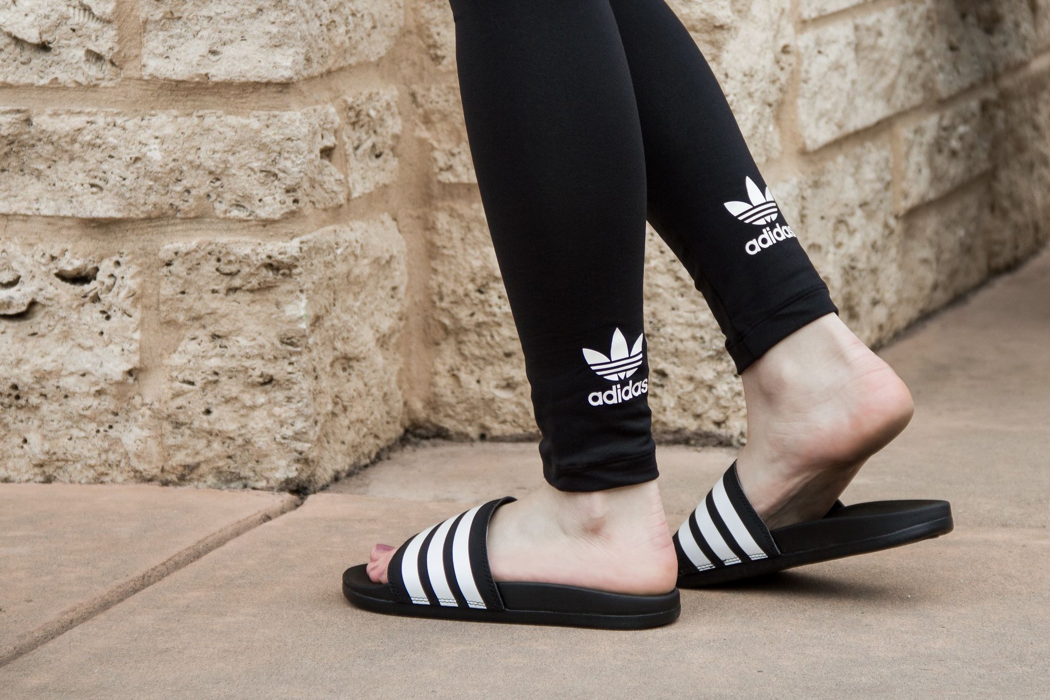 Ugg Shop -Ugg Shop Mens Black Sliders